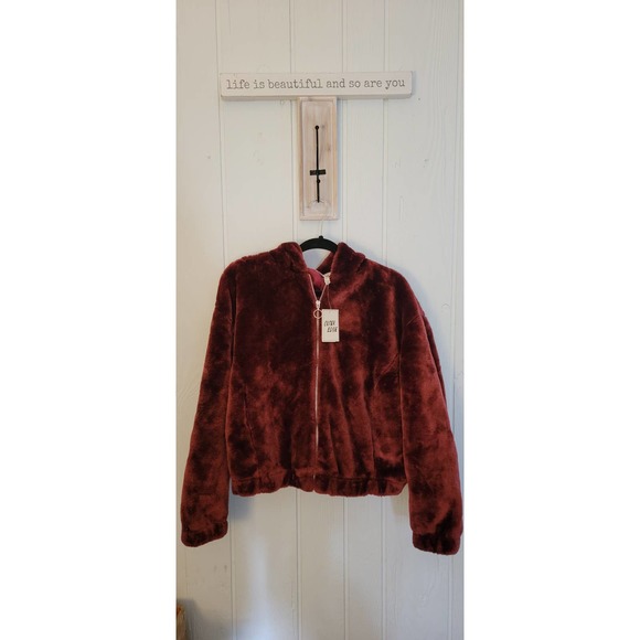 Juniors Faux-Fur Jacket - Super Soft & Comfy - NWT - Picture 6 of 6